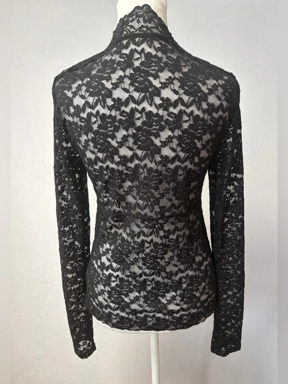 Free People All Day Lace Top Black Sheer Floral Lace Long Sleeve  Size Medium